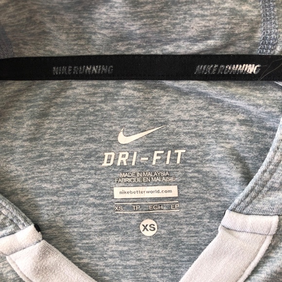 Nike Fast Drying Work Out Hoodie - Picture 4 of 4
